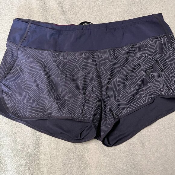 Skirt Sports Run With It Shorts - Reflective - XXL - Picture 2 of 4